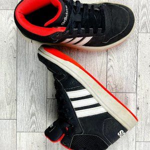 Boys' Adidas Little Kid Hoops size 12